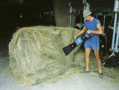 TF 2000 M szénavágó készülék