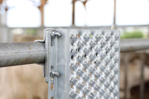 Kaparólap szarvarmarhának - 90 x 30 cm