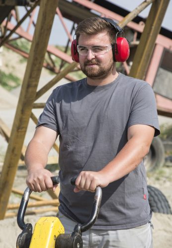 Zajszint függő, kapszulás hallásvédő