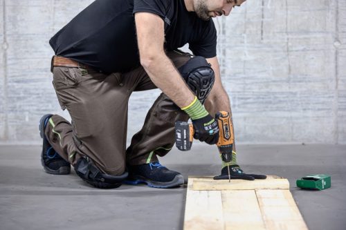 ComfortKnee térdvédő - kemény anyagból, tépőzárral