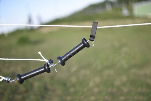 FenceClip villanypásztor kapufogók összekapcsolásához - fekete, 8 db/cs