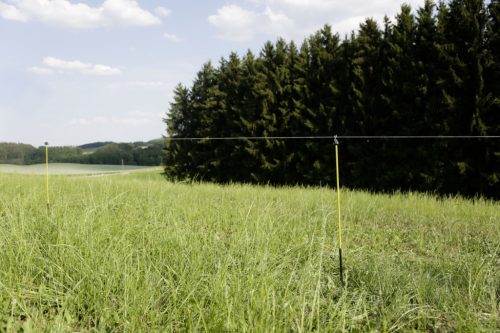 AKO üvegszálas villanypásztor karó szimpla taposóval, fémtüskével - 106 cm, 10 db/cs