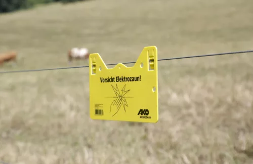 Figyelmeztető tábla villanypásztor rendszerhez - német nyelvű