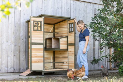 Tower fa csirkeház - 109x75x167 cm, 2 dobozos csomagolás