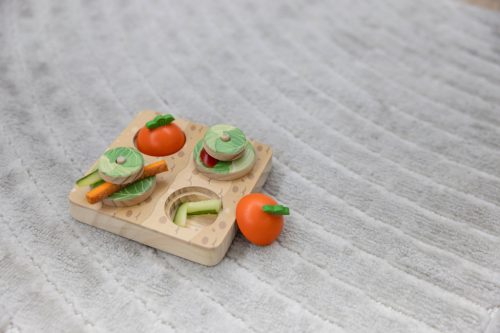 Veggie gondolkodó és tanulójáték rágcsálóknak - 15x15x6 cm