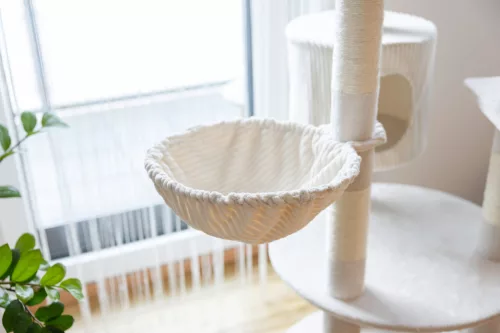 Annika kaparó és pihenő - bézs, 104x59x164 cm