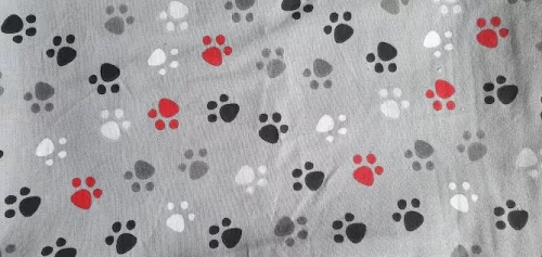 Kutyafekhely huzat tappancsos – 125 x 70 cm