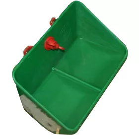   OK Plast malac etető - világoszöld, 0,9 liter, négyzet alakú lyukkal