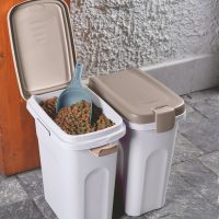 Száraztáp tárolók