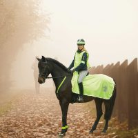 Lovas láthatósági felszerelések